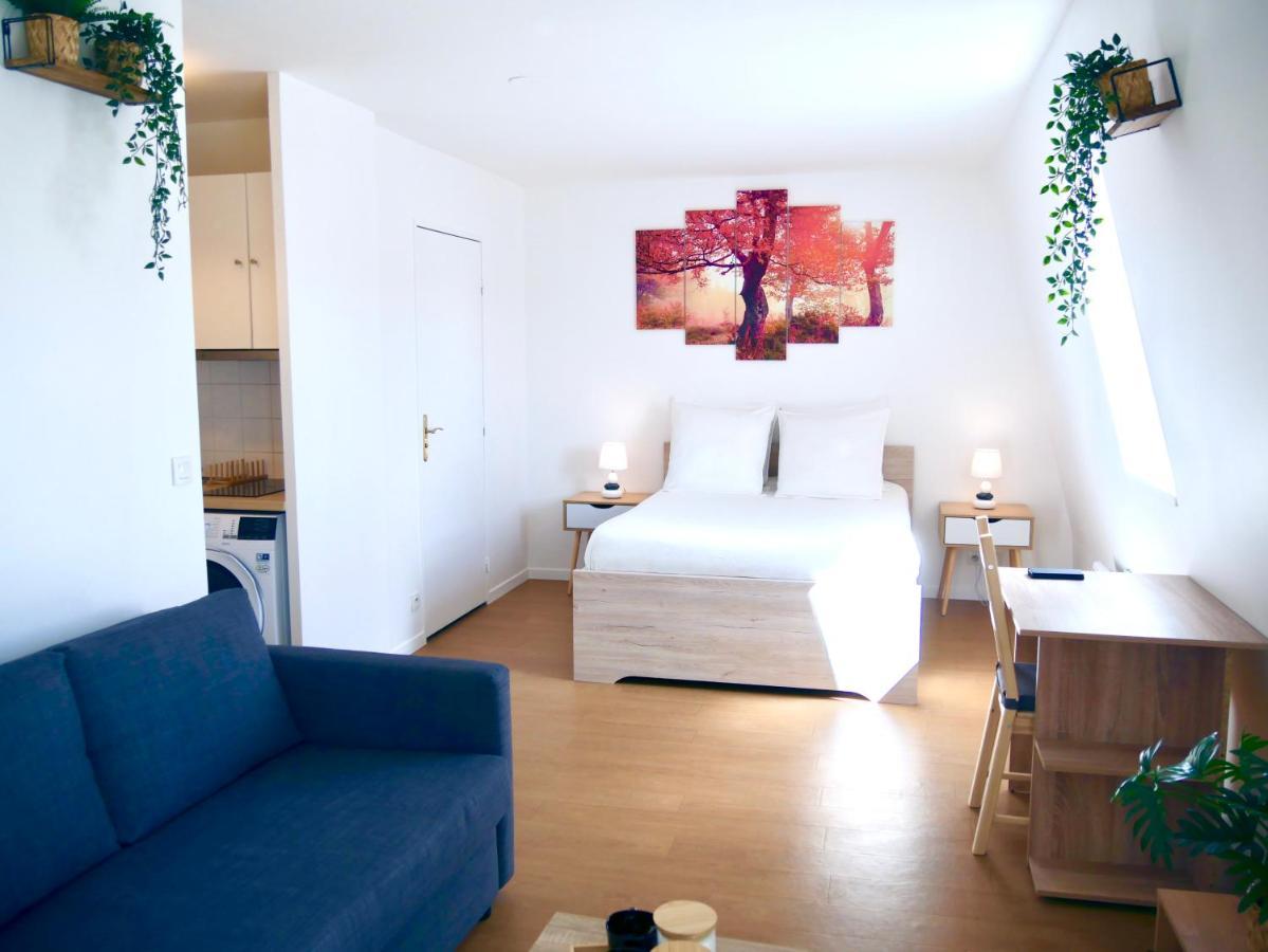 Le Petit Soleil De Corbeil Apartment Exterior photo